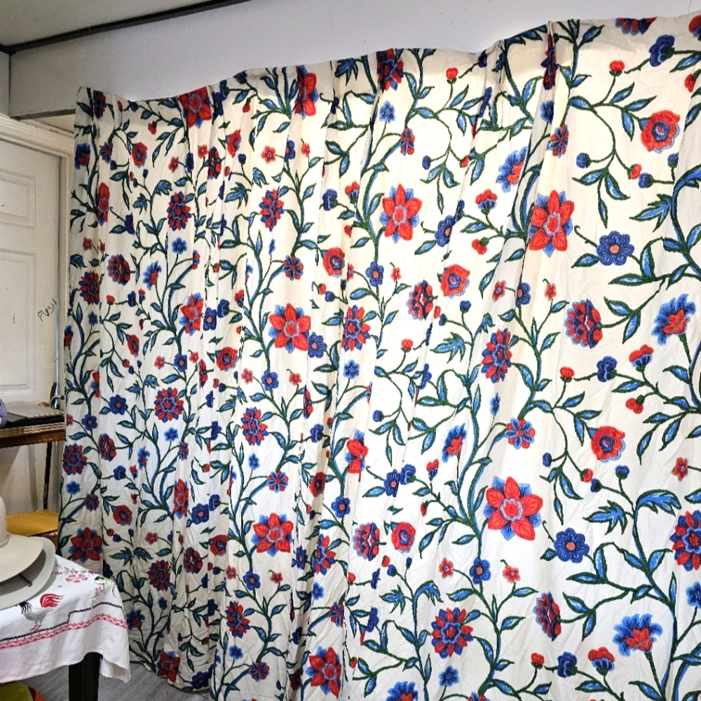 Stunning Vintage Drapes Window/ Coverings